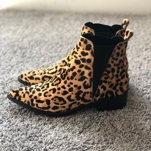Steve Madden leopard booties